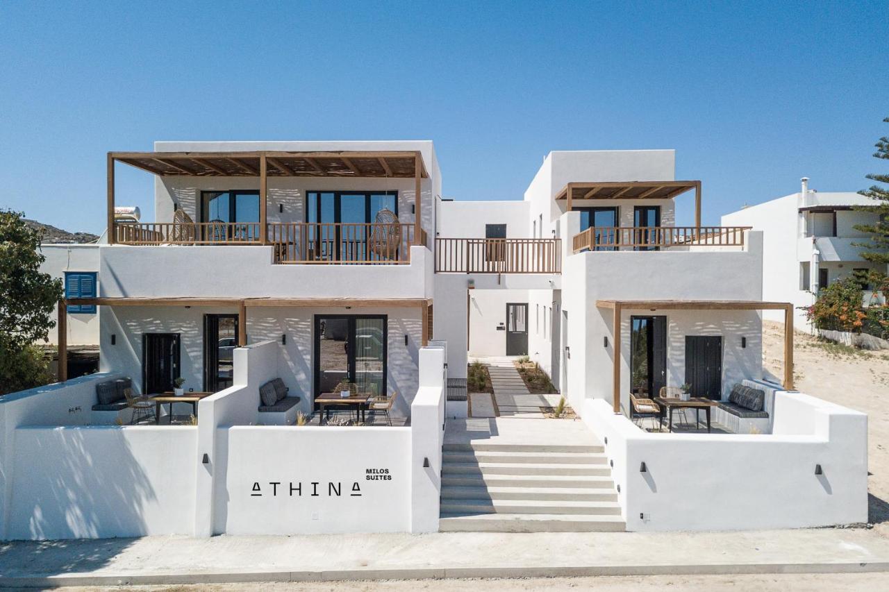 Athina Milos Suites Adamantas  Exterior foto